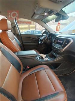 GMC Acadia